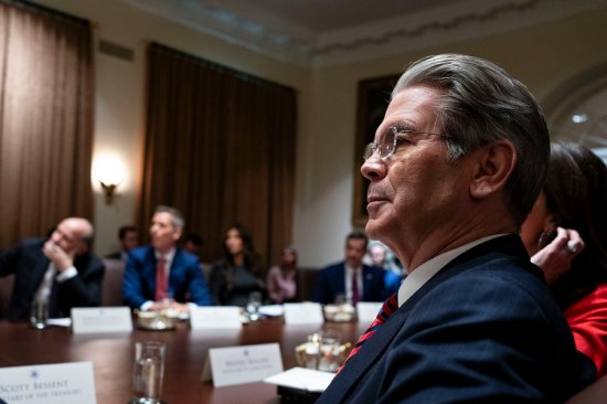 2月6日外盘头条：比特币暴跌 亚马逊预计今年资本支出将达2000亿美元 美伊周五将在阿曼举行核谈判  第6张