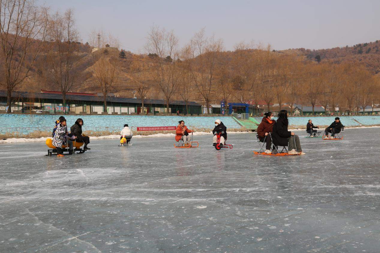 河北青龙:家门口的“冰雪乐园”开启群众过年新模式 第1张 河北青龙:家门口的“冰雪乐园”开启群众过年新模式 第1张