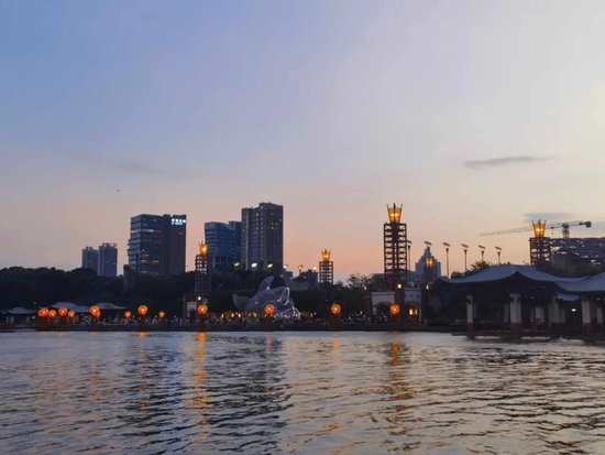 保险高层难字当头:千万年薪渐远,降薪成主旋律 第1张 保险高层难字当头:千万年薪渐远,降薪成主旋律 第1张