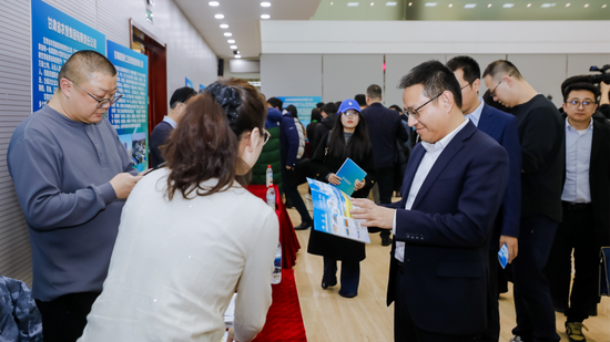 中国农业银行举办债券承销服务“五篇大文章”投融资对接会 第2张 中国农业银行举办债券承销服务“五篇大文章”投融资对接会 第2张