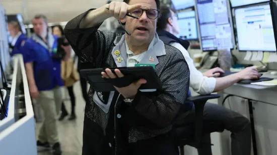 尾盘：美股走低道指跌660点 伊朗称将继续关闭海峡  第1张