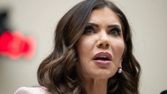 德宾与拉斯金呼吁对国土安全部部长诺姆作伪证展开调查 第1张 德宾与拉斯金呼吁对国土安全部部长诺姆作伪证展开调查 第1张