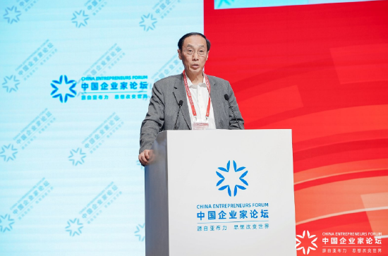 物美集团CEO张斌：与AI共舞，前方就是黄金时代  第1张