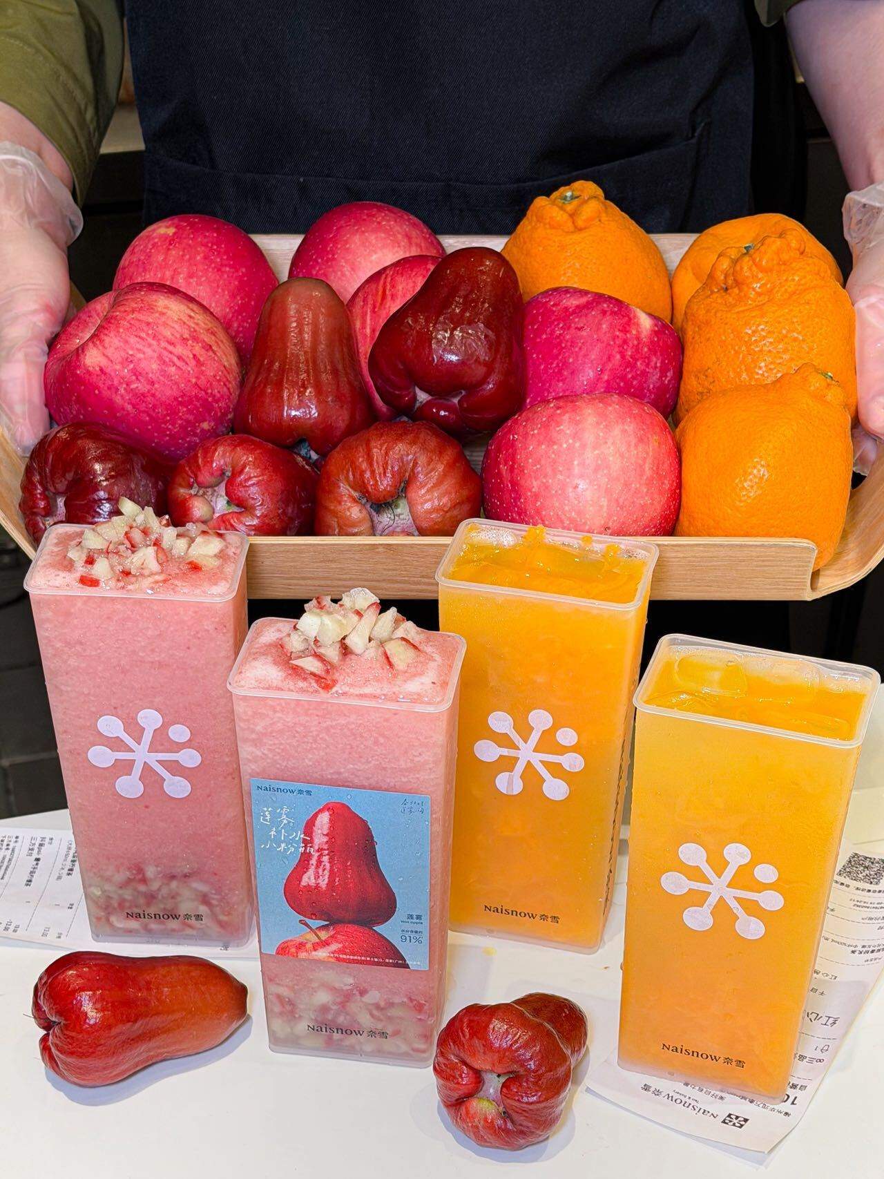 从纤・Studio 爆火到「莲雾补水小粉瓶」上新， 奈雪纤果茶深耕健康赛道  第3张