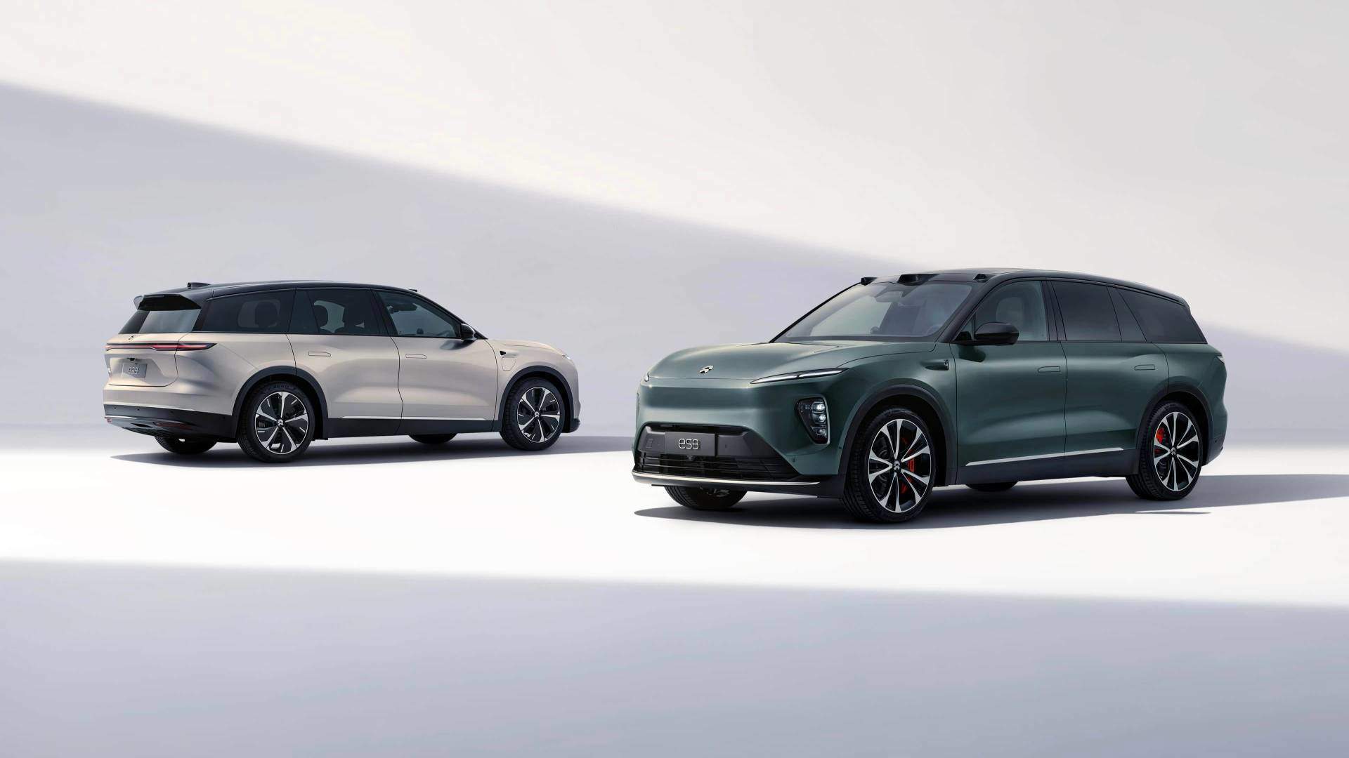 蔚来官宣ES9将于4月9日亮相 定位旗舰SUV 预计6月启动交付  第2张