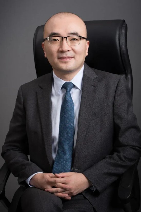 华安，暗战！  第1张