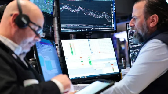 尾盘:美股尾盘走高 市场押注特朗普将达成和平协议 第1张 尾盘:美股尾盘走高 市场押注特朗普将达成和平协议 第1张