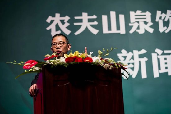 钟睒睒渡劫成功,但农夫山泉真的安全了吗? 第1张 钟睒睒渡劫成功,但农夫山泉真的安全了吗? 第1张